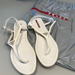 PRADA White Patent Leather Logo Thong Flat Sandals